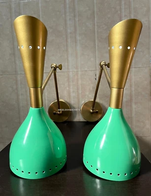 Par de 2 Apliques de Pared Diabolo Modernos Italianos Mediados de Siglo Latón Luz Halloween Foto 1 de 4