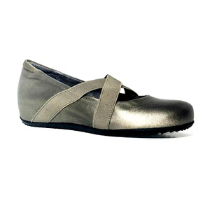 Softwalk Women's Waverly Pewter Silver Casual Wedge Flats - Size 6 Narrow N - Picture 1 of 7