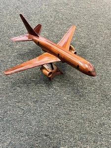 Mahagoni Boeing 767 Maßstab Modellflugzeug - Bild 1 von 4
