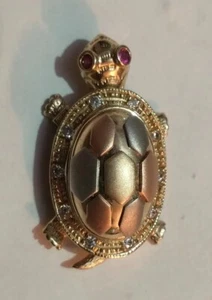 Vintage 14K Multi Color Gold Movable Turtle Pendant - Picture 1 of 5