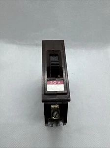 WADSWORTH 20 AMP 1 POLO DISYUNTOR PIE DE METAL 120V Usado - Imagen 1 de 5