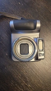 Parts Or Repair Kodak EasyShare Z700 6.1MP Digital Camera Silver - Picture 1 of 4