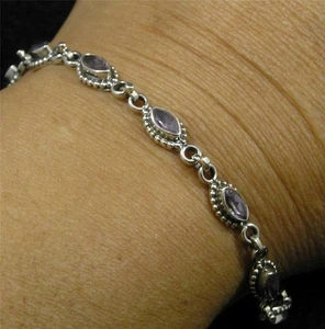 Brazalete de piedras preciosas de amatista ligera facetada pequeña de plata de ley .925 - Imagen 1 de 3