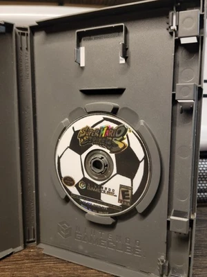 Super Mario Strikers Soccer Nintendo GameCube Game Clean Disc OEM Case No Manual - Image 1 of 3