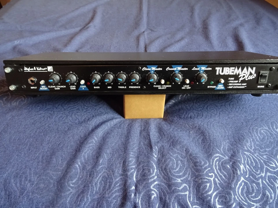 Hughes & Kettner Preamp Vorverstärker Gitarre - Bild 1 von 4