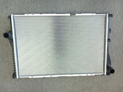 CSF Kühler 01-03 BMW 525i/99-00 528i/01-03 530i/99-03 540i 1 Reihe/PA 2919 - Bild 1 von 4