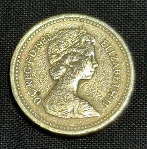 1983 Queen Elizabeth ii One Pound Coin Error- Read Description - Picture 1 of 7