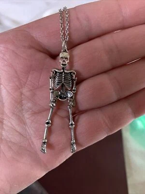 "Collar cadena colgante huesos esqueleto tono plata Halloween 2""" Foto 1 de 4