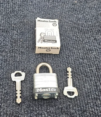 (QTY 4) Master Lock Padlock Rectangular Silver Steel 1-1/8"H W/ Keys - Image 1 of 4