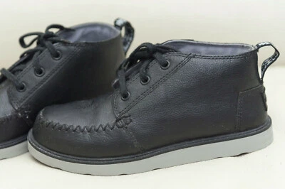 Новый красивый Toms мальчиков Chukka загрузки спортивные туфли черный размер 3,5 $59 - Изображение 1 из 4