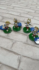 World Cup 2018 Russia Soccer Set of 4 small figurines wolf Zabivaka 6 cm - Picture 1 of 15