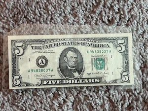 Series 1988 A $5.00 Five Dollar Bill Federal Reserve Note (FRN) BOSTON MASS - Picture 1 of 2