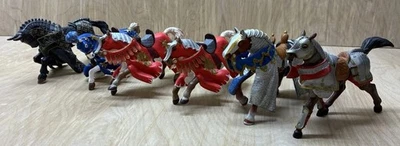 Lote de 6 figuras de caballeros blindados Papo caballos de guerra medievales cruzados de fantasía Foto 1 de 4