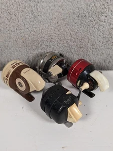 Lote (4) Carretes de pesca Spinning Casting Zebco 33 202 Sportfisher 201 Johnson 140A - Imagen 1 de 6
