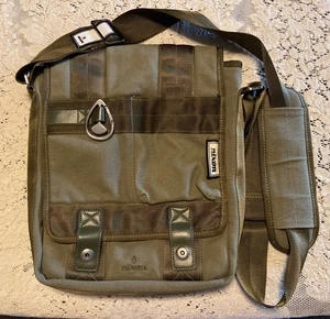Nixon Green Canvas Crossbody Bag EUC - Picture 1 of 4