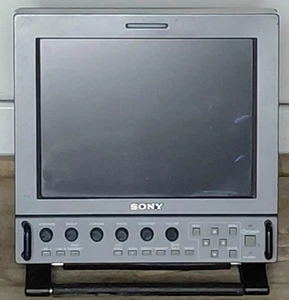 Sony LMD-9020 LCD Video Monitor VGA Multi-Format with Adapter and Power Cord - Picture 1 of 15