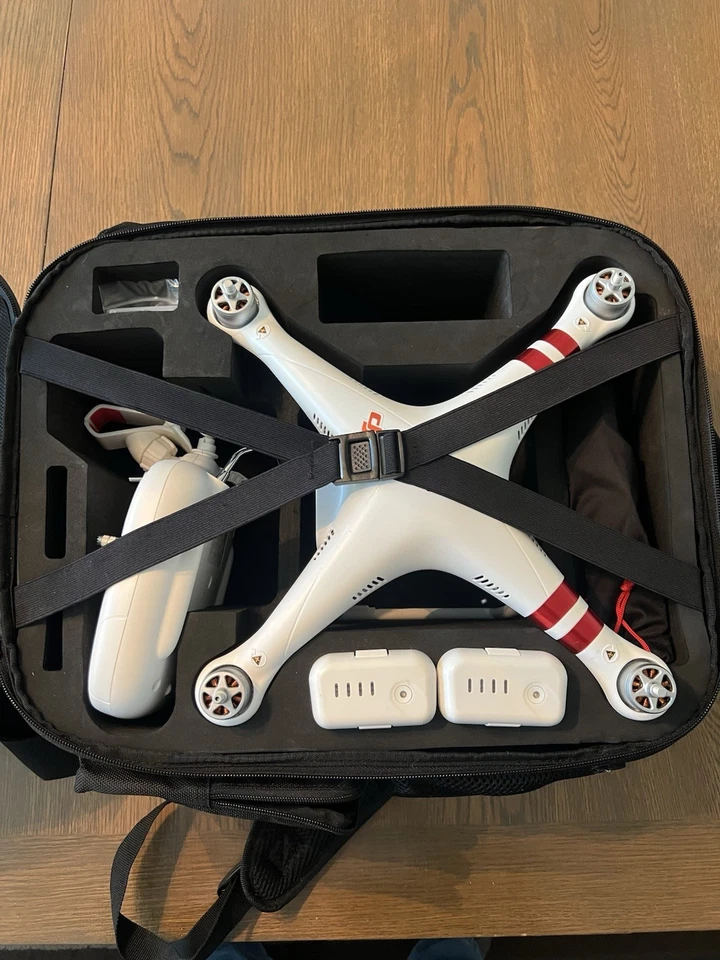 DJI Phantom 3 Cuadricóptero Estándar Cámara Drone con Control Remoto-SE VENDE COMO ESTÁ Foto 1 de 4
