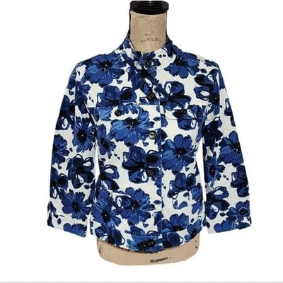 Chaqueta Blazer Recortada Charter Club Azul y Blanco Floral Cuello Mandarín Pequeña Foto 1 de 4