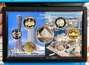 JAPAN 2017 Proof Set Port of Kobe Osaka 150th Anniversary Silver Hologram Medal - Picture 1 of 12