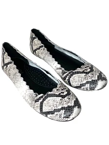 VANELI Size 9N Sancia Flats Black/White Leather Roccia Asti Snake Animal Print - Picture 1 of 13