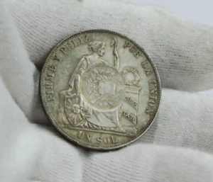 Guatemala 1/2 Real Counterstamped over Peru 1884 UN SOL XF - Picture 1 of 2