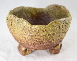 Japanese Unique Round Handmade Cactus & Succulent Planter + Mesh 6.5"x 6.5"x 4" - Picture 1 of 5