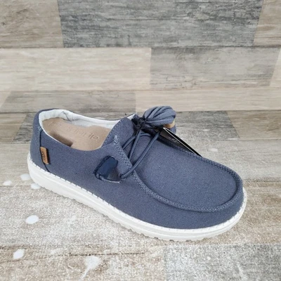 Hey Dude Wendy Chambray Women Shoes Sz 6 Navy White Lace-Up Low Top Round Toe - Image 1 of 4