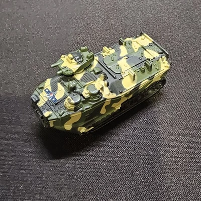 Small Micro Machine Plastic Military AAVP-7 Amphibious APC in Green/Sand Camo #1 - Imagem 1 de 4