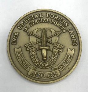 US Army 19th Special Forces Airborne Challenge Coin - Picture 1 of 3