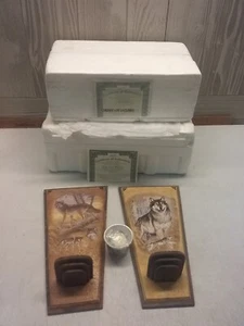 2 Bradford Exchange 13'' Wolf Wall Sconce Slate 1 Candle/Glass Holder Al agnew - Picture 1 of 23