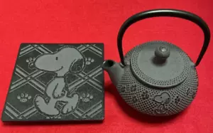 Snoopy × Nanbu Tekki Ironware Iron Kettle Teapot + coaster Limited Production - Picture 1 of 10