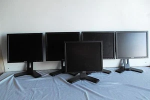 LOT-5 Dell 17" Monitor BLACK w/4-Port USB Hub DVI VGA P170Sf 1708FP YVG53 C182J - Picture 1 of 12