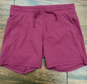 Tuff Athletics Shorts Womens Cranberry Lightweight Quick Dry Active Size M - Picture 1 of 6