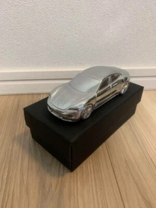 Porsche Taycan Chrom Modell Maßstab 1:43 Briefbeschwerer Ornament - Bild 1 von 4
