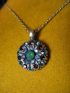 MARIANA GUARDIAN ANGEL SWAROVSKI CRYSTALS FLOWER Necklace Pendant Gift - Picture 1 of 4