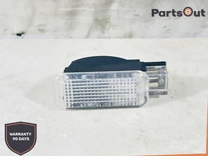 2012-2014 AUDI A7 FRONT OR REAR LEFT OR RIGHT SIDE COURTESY LIGHT LAMP OEM - Picture 1 of 7