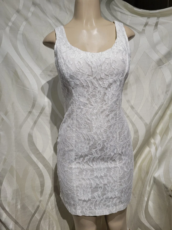 Sexy Mini Vestido Vaina Boda Sin Mangas Cuello Redondo Encaje Floral Blanco Años 60 De Colección Foto 1 de 4