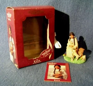 Hallmark - 1764 Kaya an American Girl - 2003 - QAC6414 - USATO IN OTTIME CONDIZIONI - Foto 1 di 2