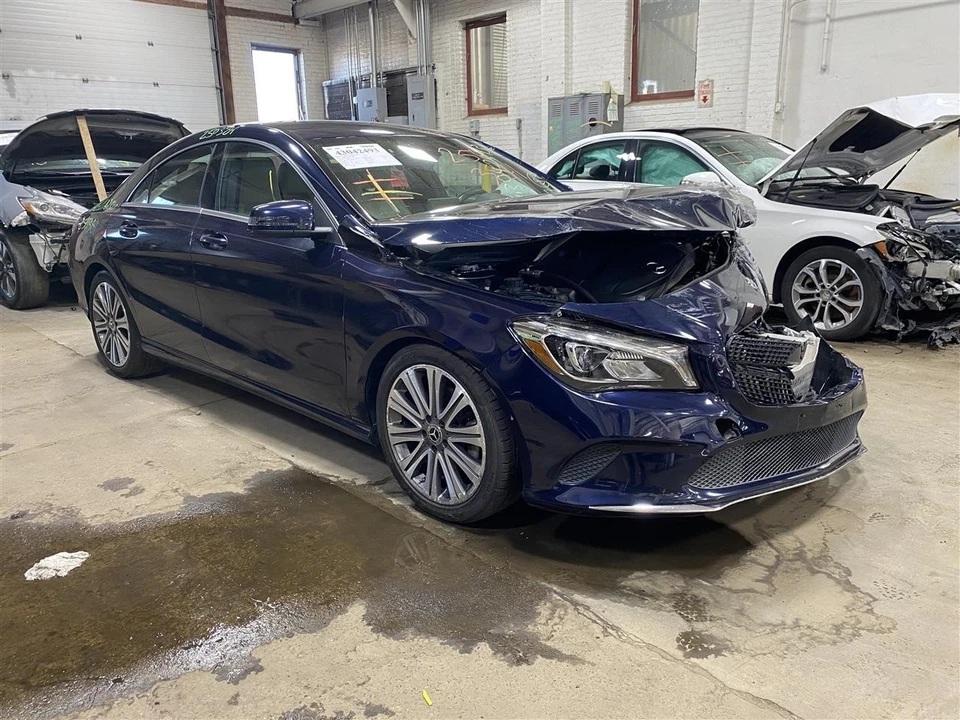 SUNROOF ASSEMBLY Mercedes-Benz CLA250 CLA45 14 15 16 17 18 19 1422427 - Image 1 of 4