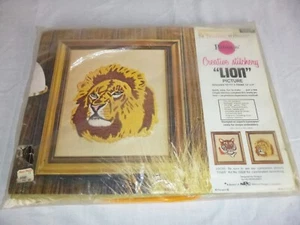 Kit ricamo vintage Paragon Crewel #0329 Lion Lee Reinhardt design 15x18" SIGILLATO - Foto 1 di 6