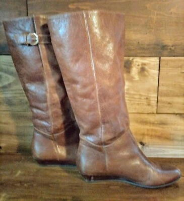 Botas Steve Madden Insight de cuero marrón con cuña #13847 para mujer talla 8 M de EE. UU.  Foto 1 de 4