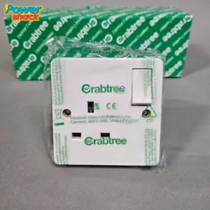 Crabtree Capital 4304 White 13A 1 Gang Single Switched Socket Outlet - Picture 1 of 6