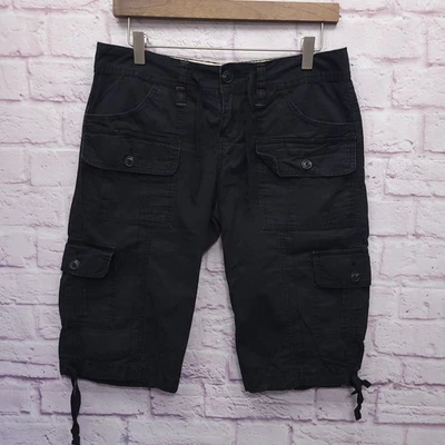 Union Bay Cargo Shorts Tie Cuff Women Sz 7 (30x14) Utility Pockets Hiking *Flaw - Image 1 of 4