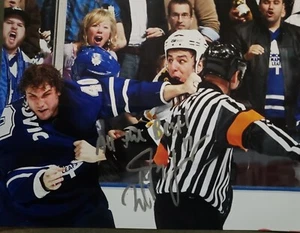 Milan lucic Signed autographed 8x10 Photo Boston Bruins tough guy - Picture 1 of 3