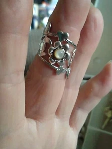 Vintage CW 925 Sterling Silver Open Worked Flower & Vines With Moon Stone. - Picture 1 of 11