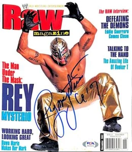 WWE REY MYSTERIO JR HANDSIGNIERTES HANDSIGNIERTES MAGAZIN DEZEMBER 2002 MIT PSA COA - Bild 1 von 2