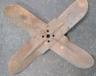 1955 1956 1957 1958 1959 CHEVY SBC 4 BLADE FAN OEM Foto 1 de 2