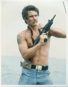 Tom Berenger 8x10" Photo A7394 - Picture 1 of 1