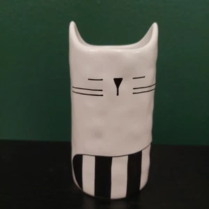 IKEA Fatalig Ceramic Cat Vase. - Picture 1 of 8