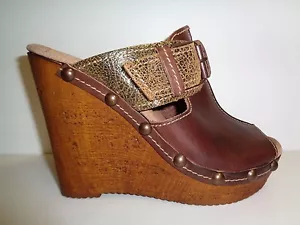 Sandali da donna marroni Reba taglia 9 ILLIMITATI in pelle zeppa nuove scarpe - Foto 1 di 12